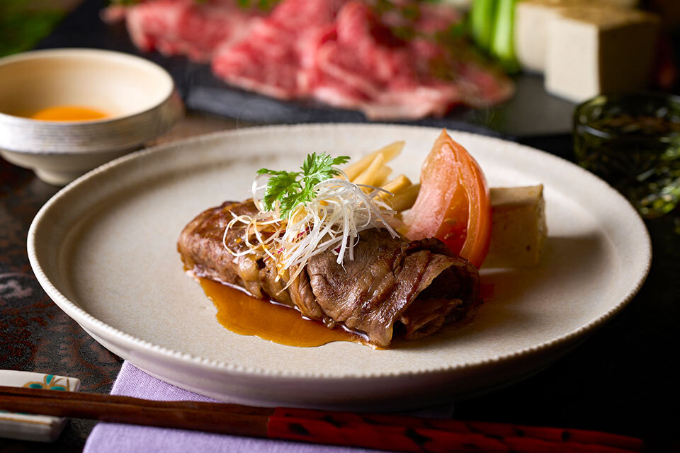 黒毛和牛の鉄板すき焼き